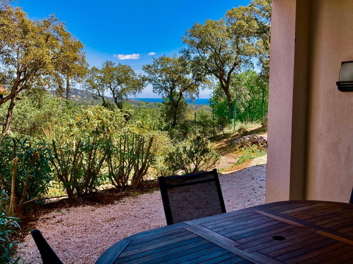 Les Restanques Glycines 2067 Grimaud Exterior foto